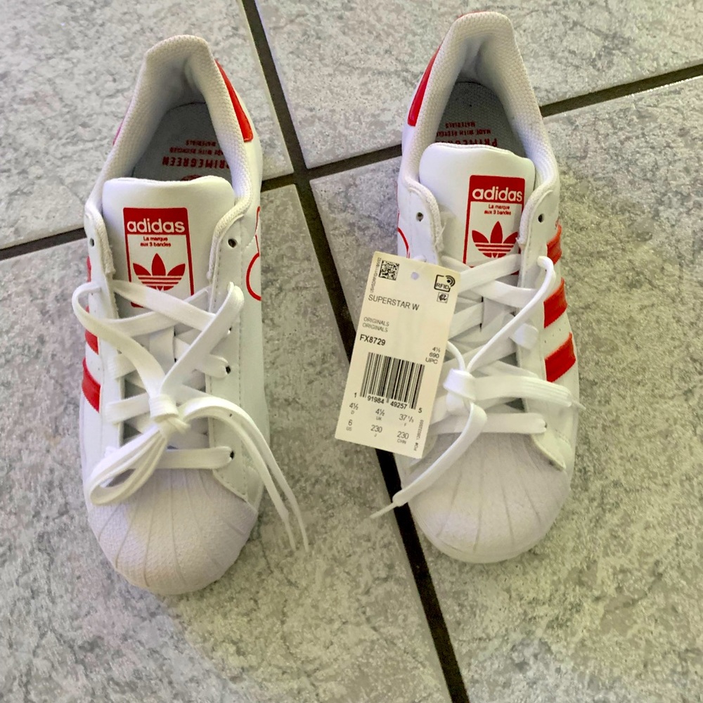 Adidas-size 6 (boys)